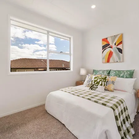 Luxury & Affordable Cosy Room